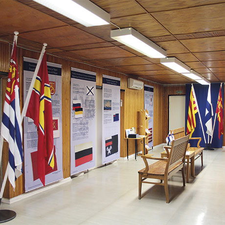 Suomen lippujen historiaa -näyttely Flagmorella